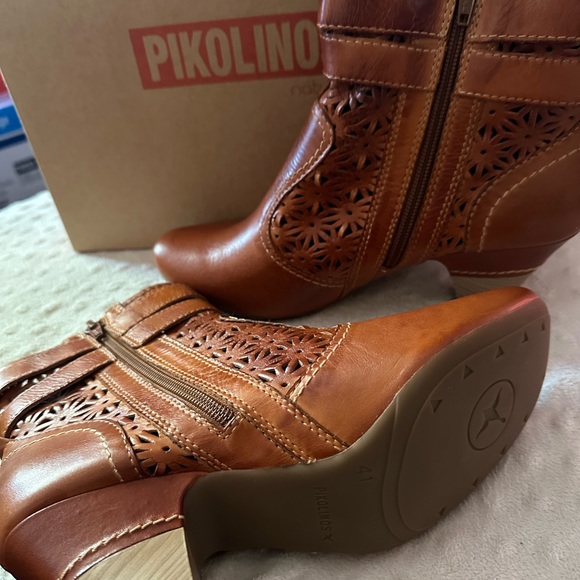 Pikolinos Brandy Leather Ankle Boots - Picture 4 of 7